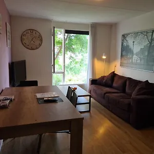 Johan's B&b, Dakterras & Goedkoop Parkeren - Sinds 2014 Ámsterdam